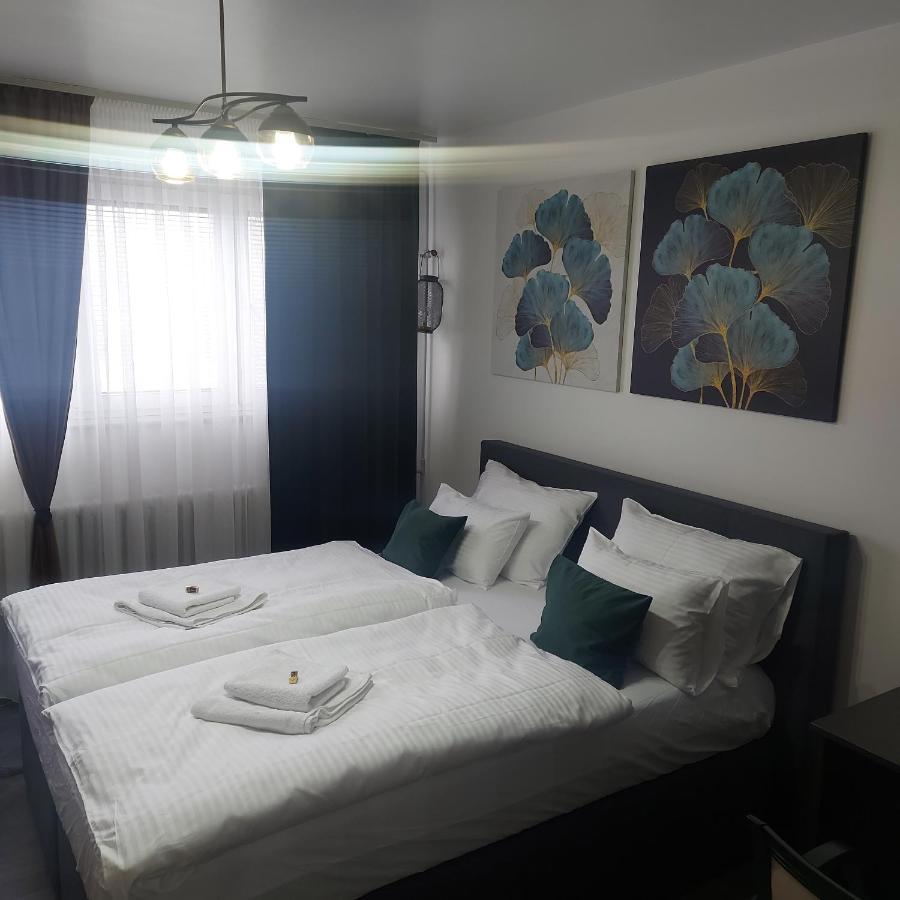 Apartman Pozoriste Penthaus Banja Luka Kültér fotó