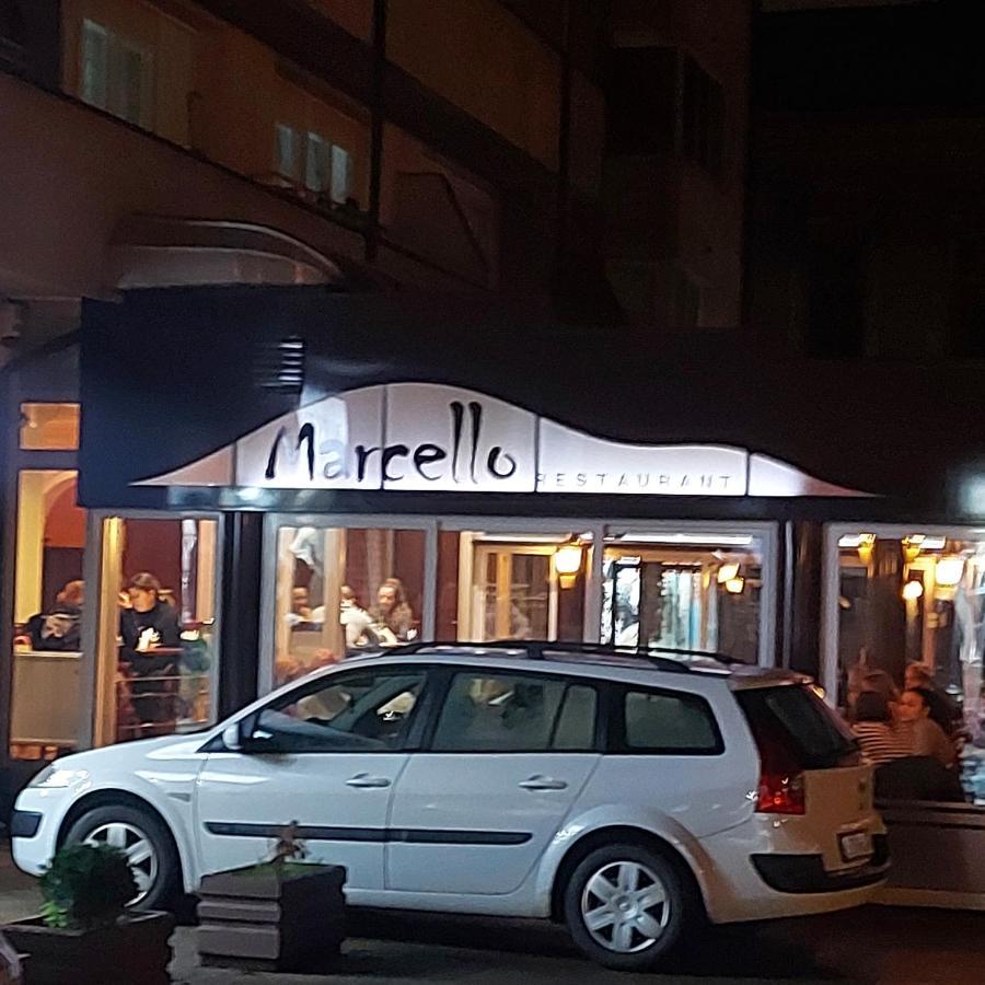 Apartman Pozoriste Penthaus Banja Luka Kültér fotó