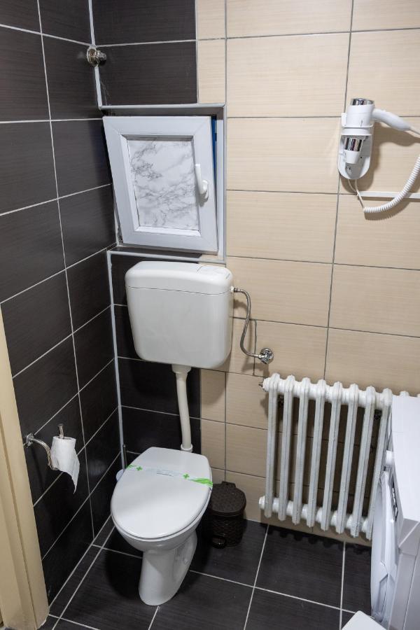 Apartman Pozoriste Penthaus Banja Luka Kültér fotó